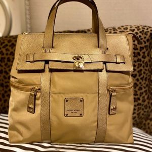 Henri bendel jetsetter Gold